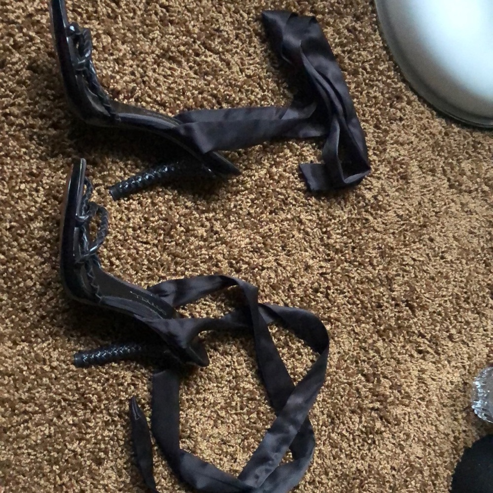 Jessica Bennett satin black strapy Sandals